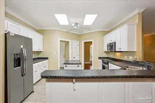 5557 Bay Meadows Dr, Milton, FL 32583 - Photo 12