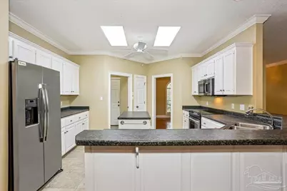 5557 Bay Meadows Dr, Milton, FL 32583 - Photo 10