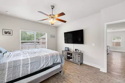 2437 Redford Dr, Cantonment, FL 32533 - Photo 18