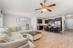 2437 Redford Dr, Cantonment, FL 32533 - Photo 10