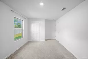 8739 Schooner Ln, Pensacola, FL 32507 - Photo 10