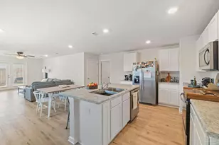 5252 Peach Dr, Pace, FL 32571 - Photo 8