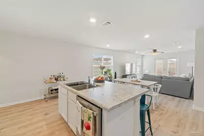 5252 Peach Dr, Pace, FL 32571 - Photo 10