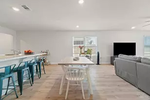 5252 Peach Dr, Pace, FL 32571 - Photo 4