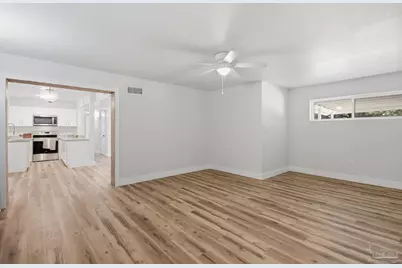 522 S Edgewood Cir, Pensacola, FL 32506 - Photo 12