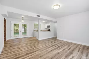 522 S Edgewood Cir, Pensacola, FL 32506 - Photo 6