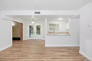 522 S Edgewood Cir, Pensacola, FL 32506 - Photo 2