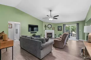 2004 Coral St, Pensacola, FL 32506 - Photo 8