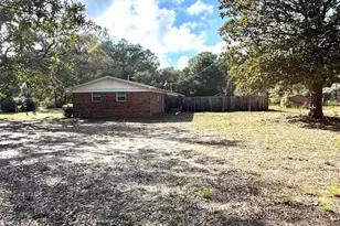 5636 Camellia Ave, Milton, FL 32570 - Photo 10