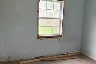 3703 W Theresa St, Pensacola, FL 32505 - Photo 16