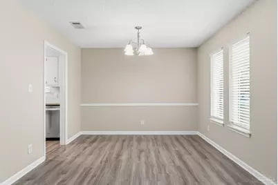 7467 Baywoods Ln, Pensacola, FL 32504 - Photo 10