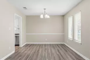 7467 Baywoods Ln, Pensacola, FL 32504 - Photo 10