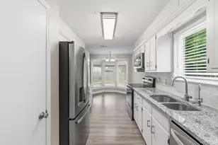 7467 Baywoods Ln, Pensacola, FL 32504 - Photo 12