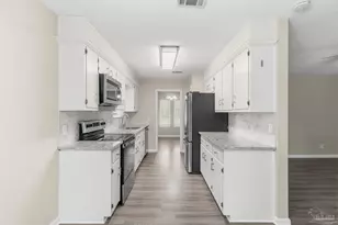 7467 Baywoods Ln, Pensacola, FL 32504 - Photo 14