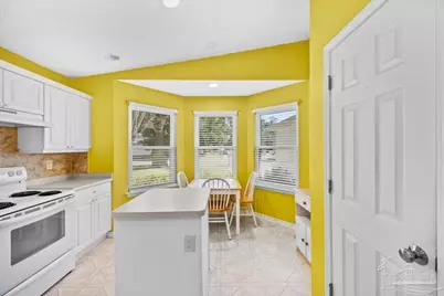 1015 Simpson St, Pensacola, FL 32526 - Photo 8