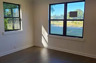 1301 W Lee St, Pensacola, FL 32501 - Photo 8