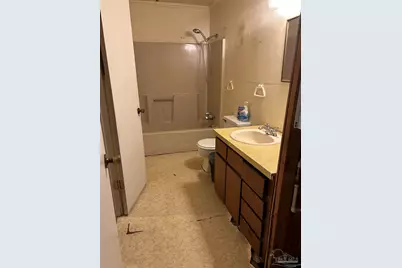 4574 Simpson St, Milton, FL 32583 - Photo 6