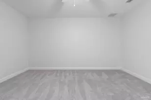 6879 Joyce Dr, Milton, FL 32570 - Photo 18