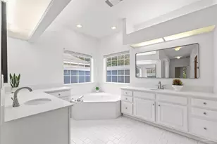 4314 Hidden Lakes Dr, Niceville, FL 32578 - Photo 40