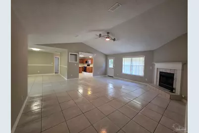 6913 Hanover Ct, Milton, FL 32570 - Photo 4