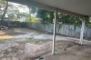 205 Marine Dr, Pensacola, FL 32507 - Photo 2