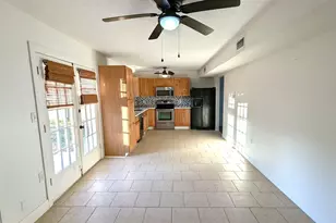 12 W Casa Loma Dr, Mary Esther, FL 32569 - Photo 8