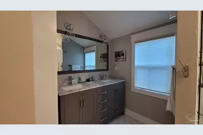 1413 E Jackson St, Pensacola, FL 32501 - Photo 14