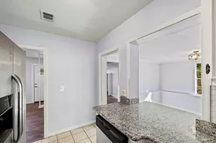 1631 E Hayes St, Pensacola, FL 32503 - Photo 16