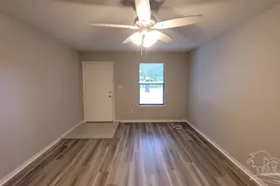 1009 Rentz Ave, Pensacola, FL 32507 - Photo 12