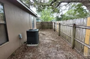 1009 Rentz Ave, Pensacola, FL 32507 - Photo 18