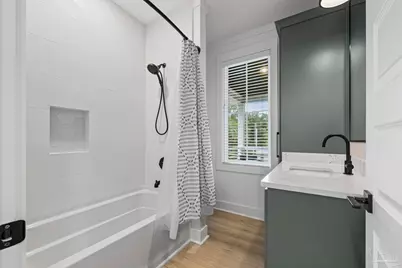 1421 E Texar Dr, Pensacola, FL 32503 - Photo 30