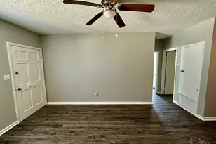 1103 W La Rua St, Pensacola, FL 32501 - Photo 2