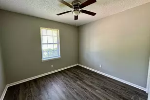 1103 W La Rua St, Pensacola, FL 32501 - Photo 10