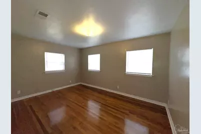 2407 W Gonzalez St, Pensacola, FL 32505 - Photo 6