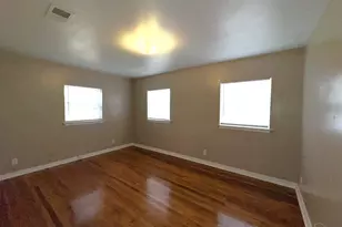 2407 W Gonzalez St, Pensacola, FL 32505 - Photo 6