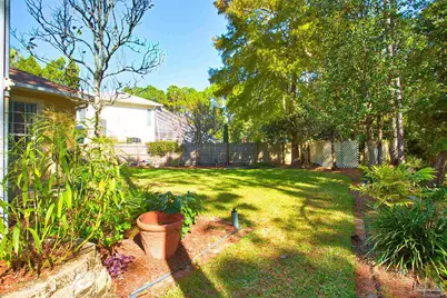 1284 Point East Cir, Gulf Breeze, FL 32563 - Photo 42