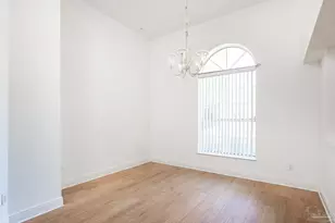 1284 Point E Cir, Gulf Breeze, FL 32563 - Photo 14