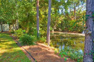 1284 Point E Cir, Gulf Breeze, FL 32563 - Photo 38