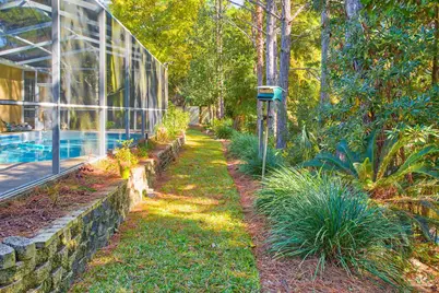 1284 Point East Cir, Gulf Breeze, FL 32563 - Photo 40