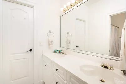 1284 Point East Cir, Gulf Breeze, FL 32563 - Photo 12