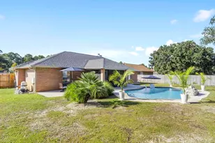 1938 Coral St, Navarre, FL 32566 - Photo 32