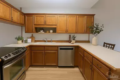 40 Baybridge Dr #J, Gulf Breeze, FL 32561 - Photo 8