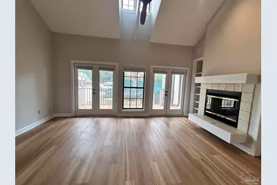 40 Baybridge Dr #J, Gulf Breeze, FL 32561 - Photo 4