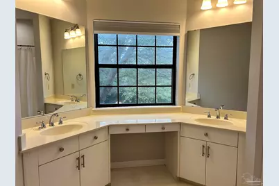 40 Baybridge Dr #J, Gulf Breeze, FL 32561 - Photo 22