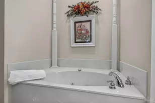 5685 Nicklaus Ln, Milton, FL 32570 - Photo 14