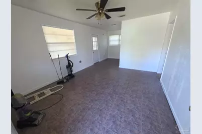 10 Archer Ave, Pensacola, FL 32505 - Photo 2