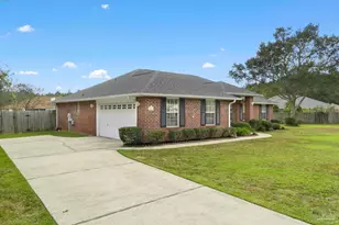 4825 Broadleaf Dr, Pace, FL 32571 - Photo 4