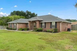 4825 Broadleaf Dr, Pace, FL 32571 - Photo 2