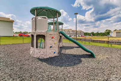 3984 Pendragon Cir, Milton, FL 32583 - Photo 4