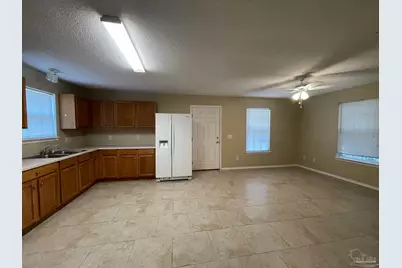 6208 St Ann Ave, Milton, FL 32570 - Photo 4